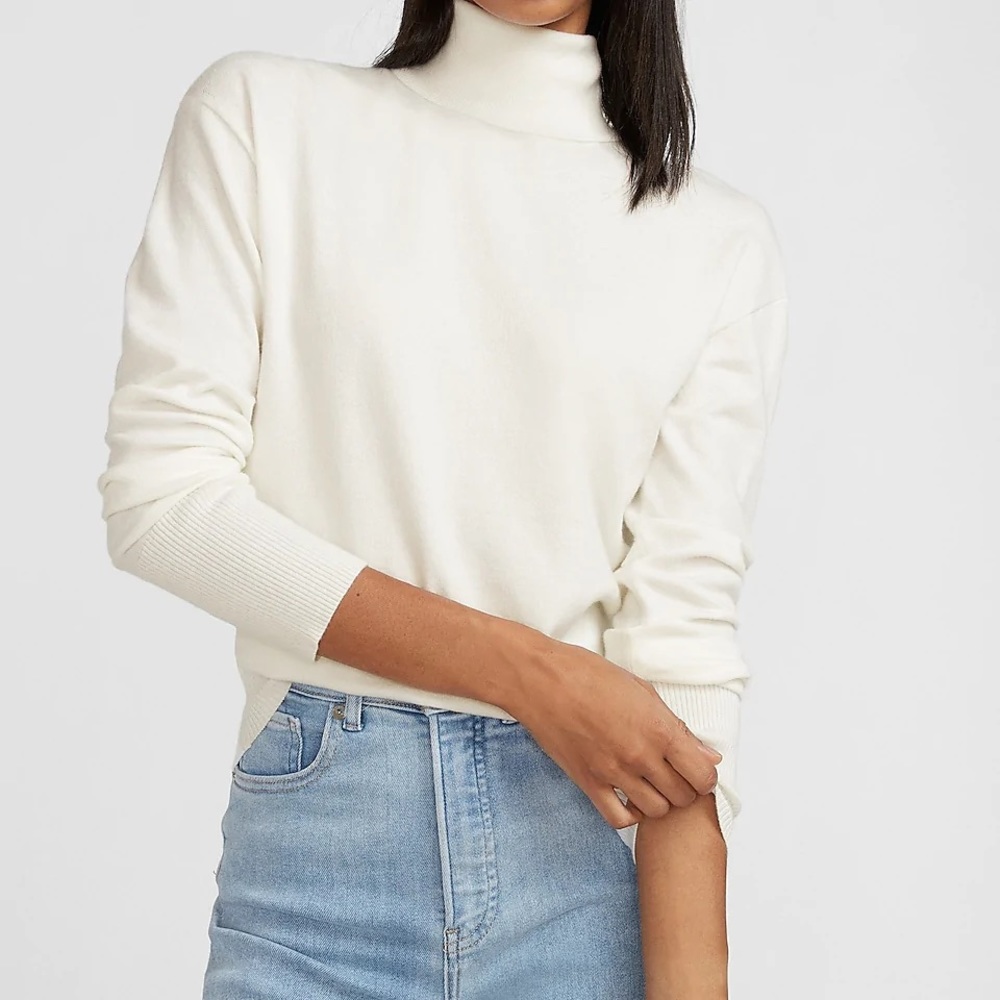Express Ivory Turtleneck